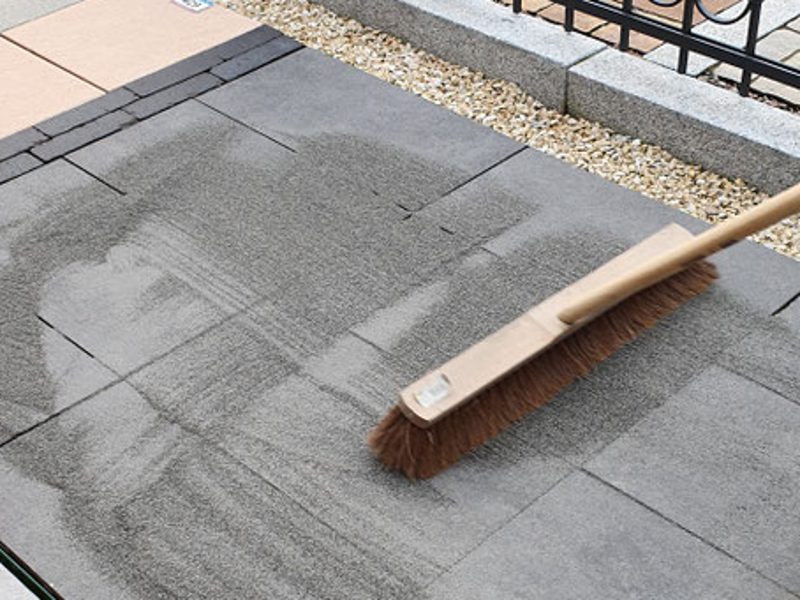 Terrassenplatten verfugen: ab welcher Plattendicke es funktioniert